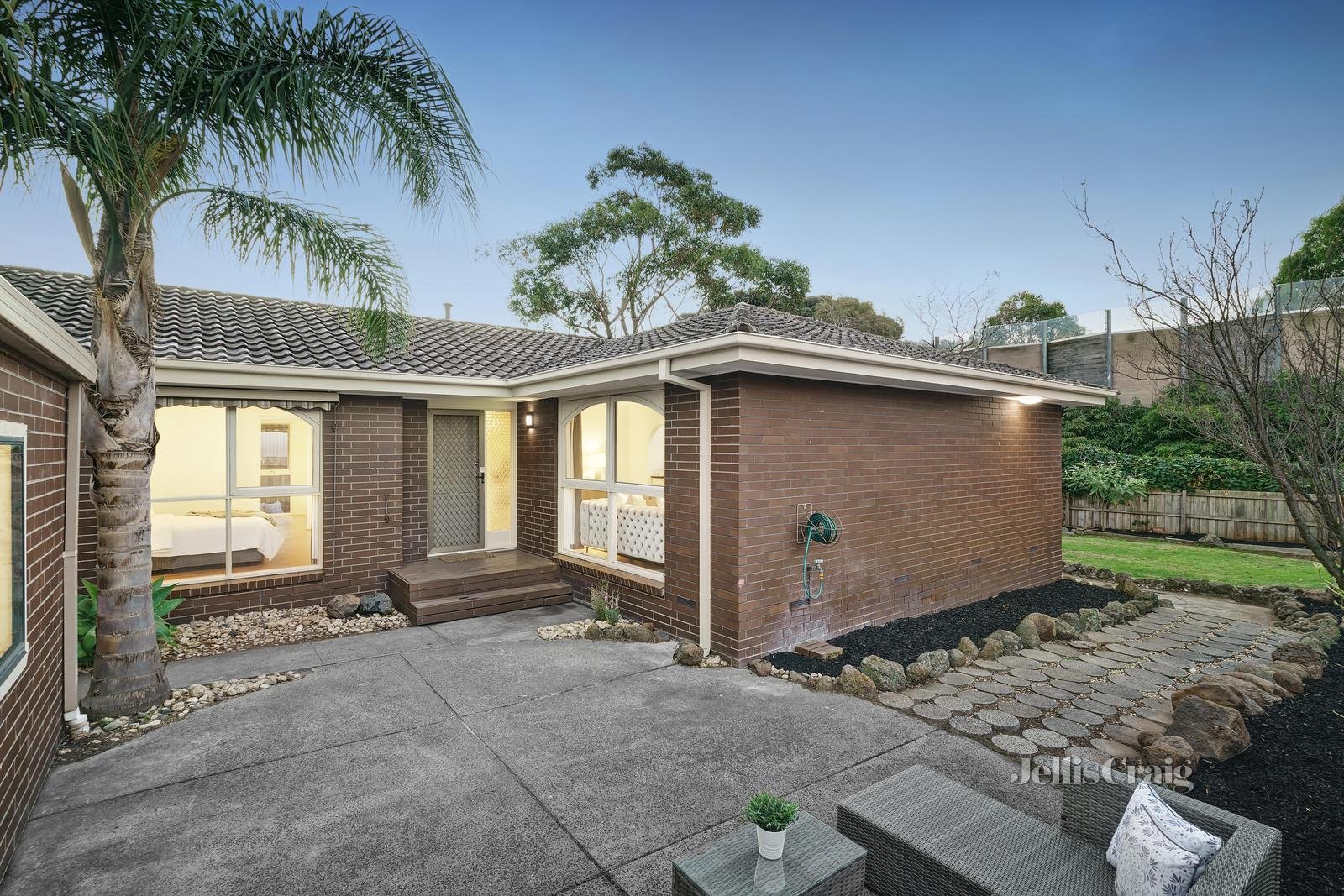83 Therese Avenue, Mount Waverley image 11