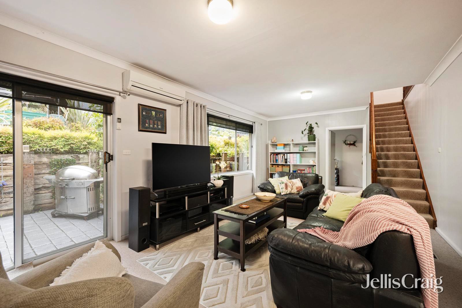 83 Winyard Drive, Mooroolbark image 4