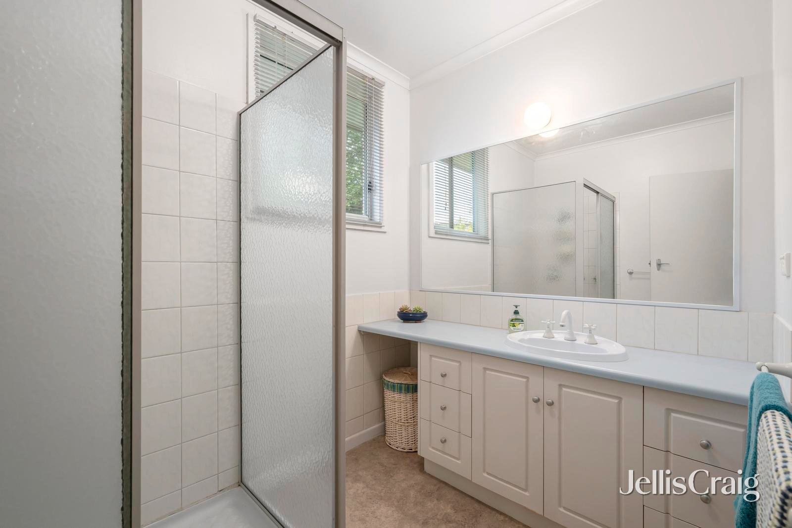 83 Winyard Drive, Mooroolbark image 6