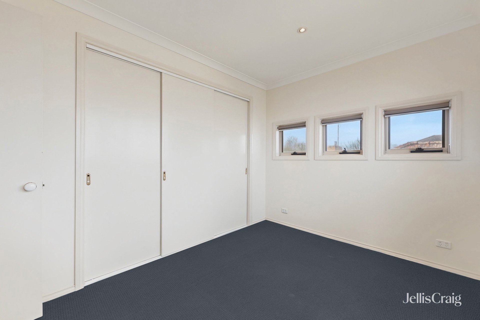 83 York Street, Strathmore image 6