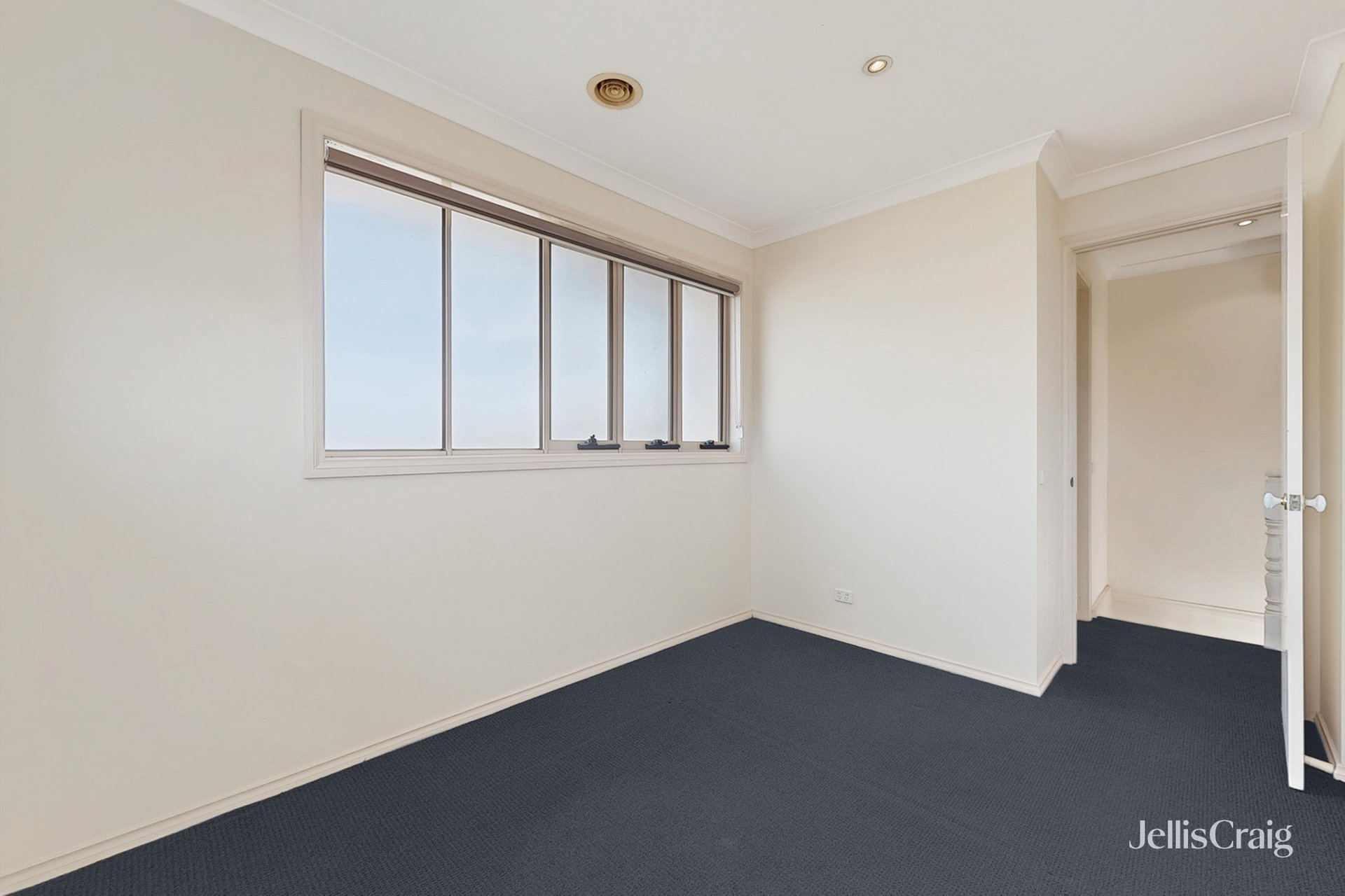 83 York Street, Strathmore image 8
