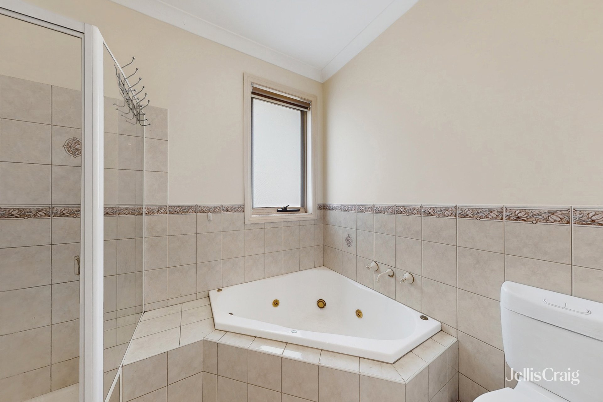 83 York Street, Strathmore image 14
