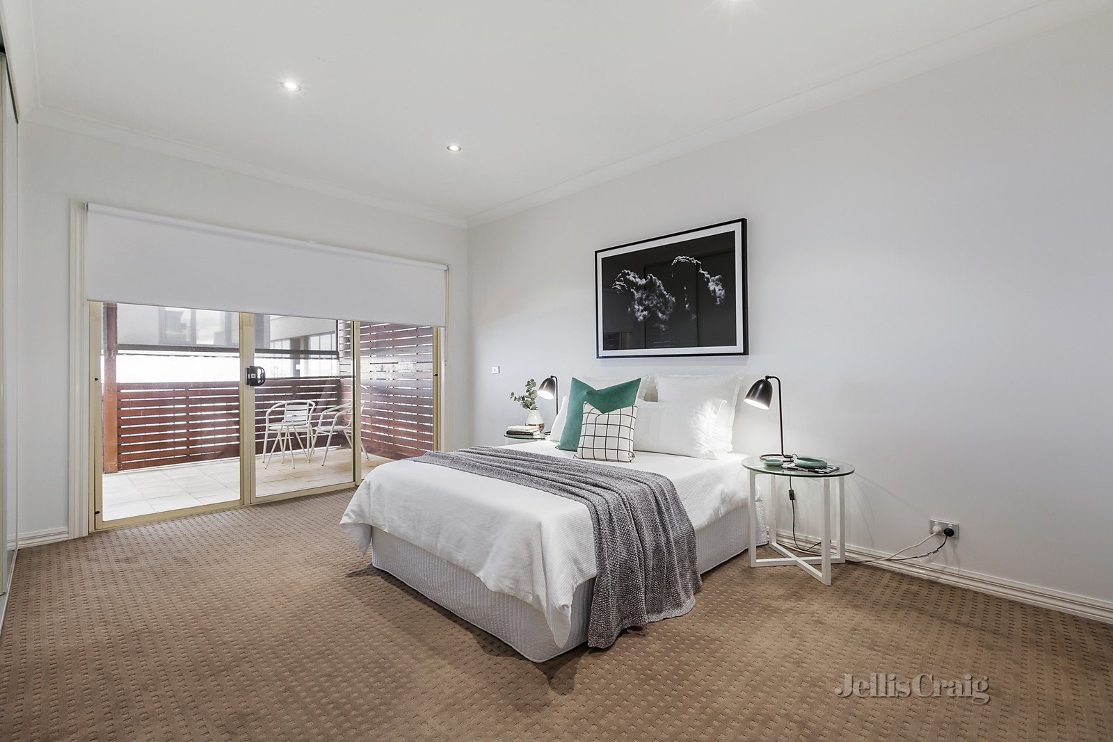 8/3 Young Street, Moonee Ponds image 5