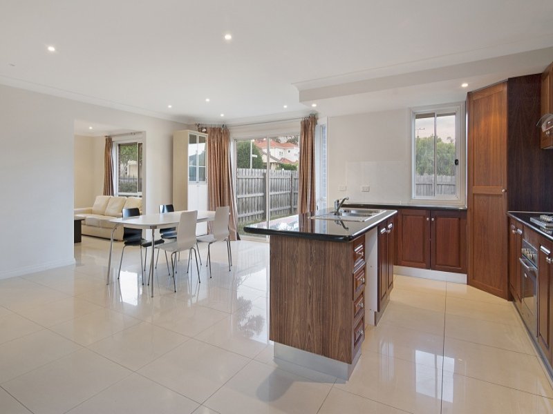 830 Canterbury Road, Box Hill South image 4