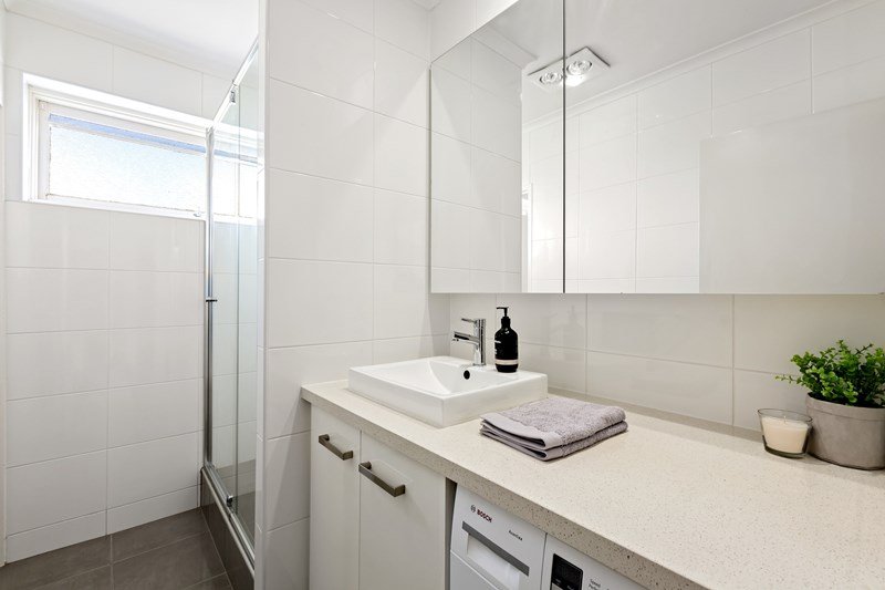 Property Gallery Thumbnail 6