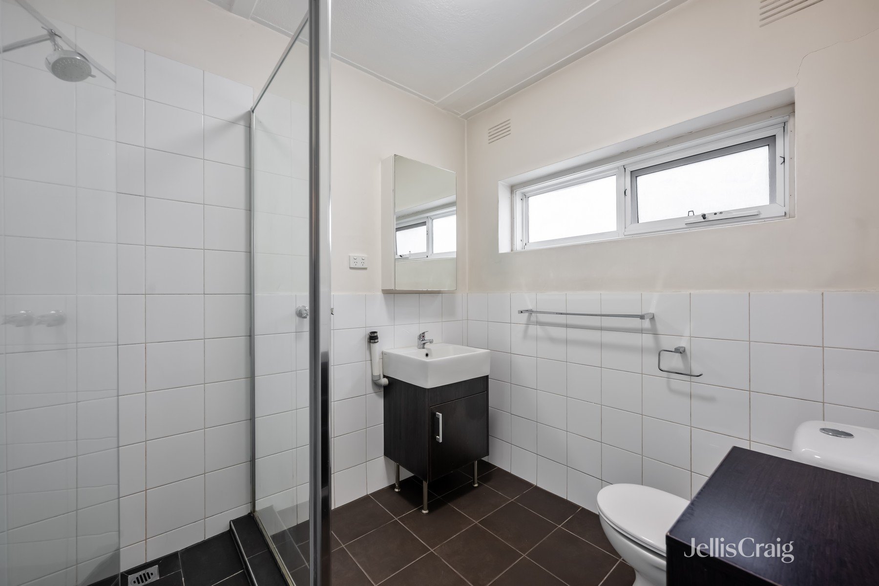 8/31 Emmaline Street, Northcote image 5