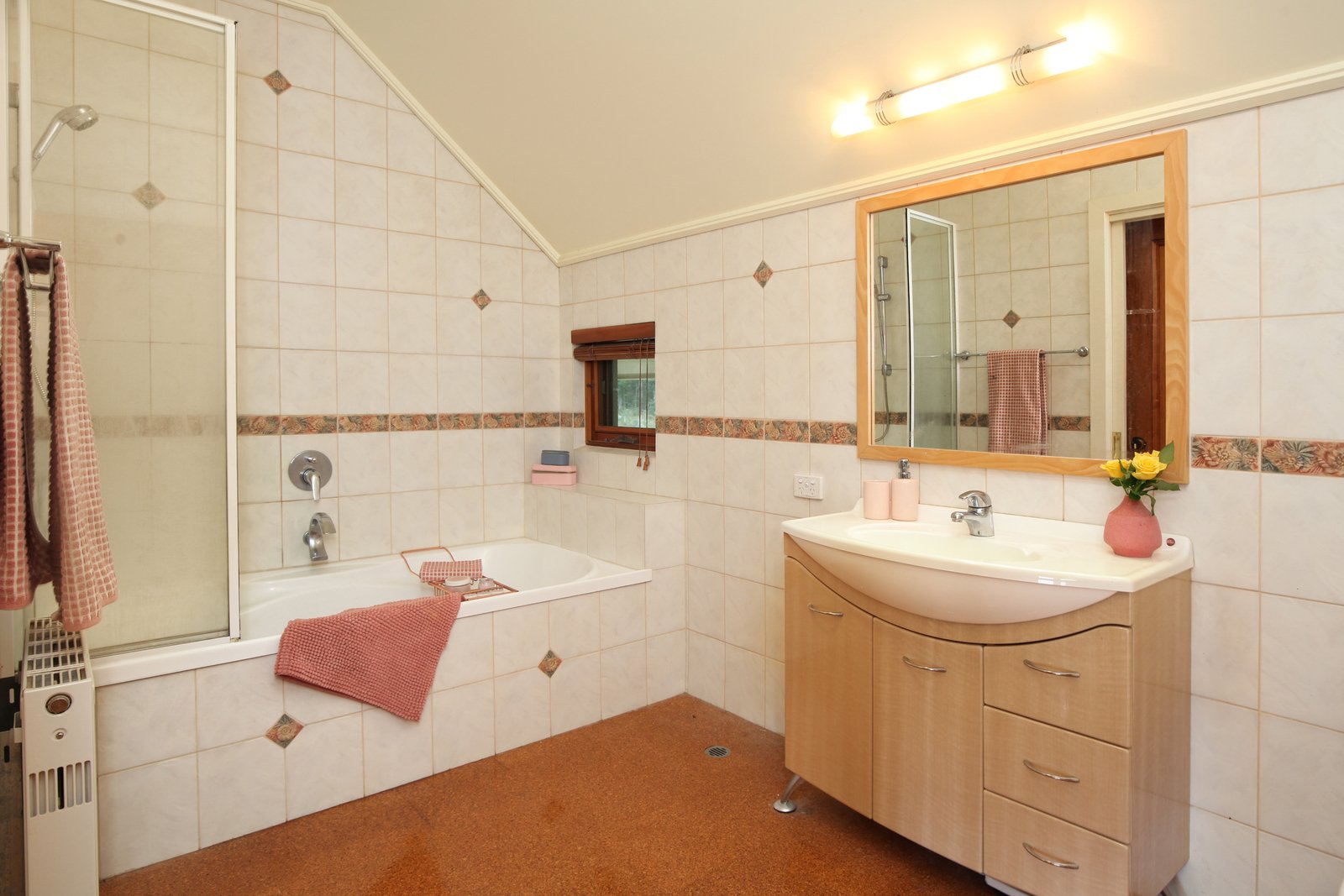 Property Gallery Thumbnail 17