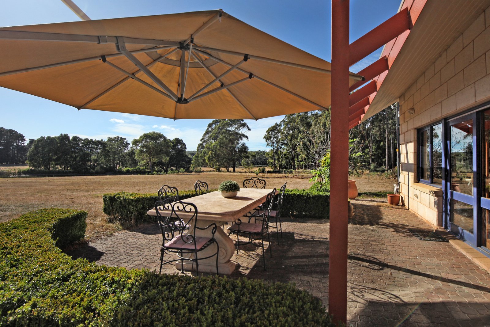 Property Gallery Thumbnail 24