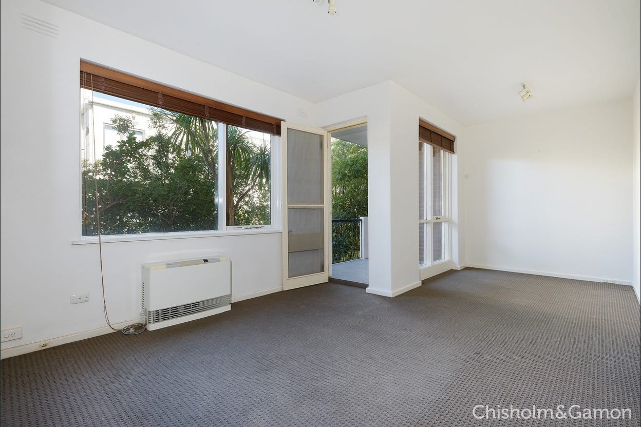8/31 Selwyn Avenue, Elwood image 2