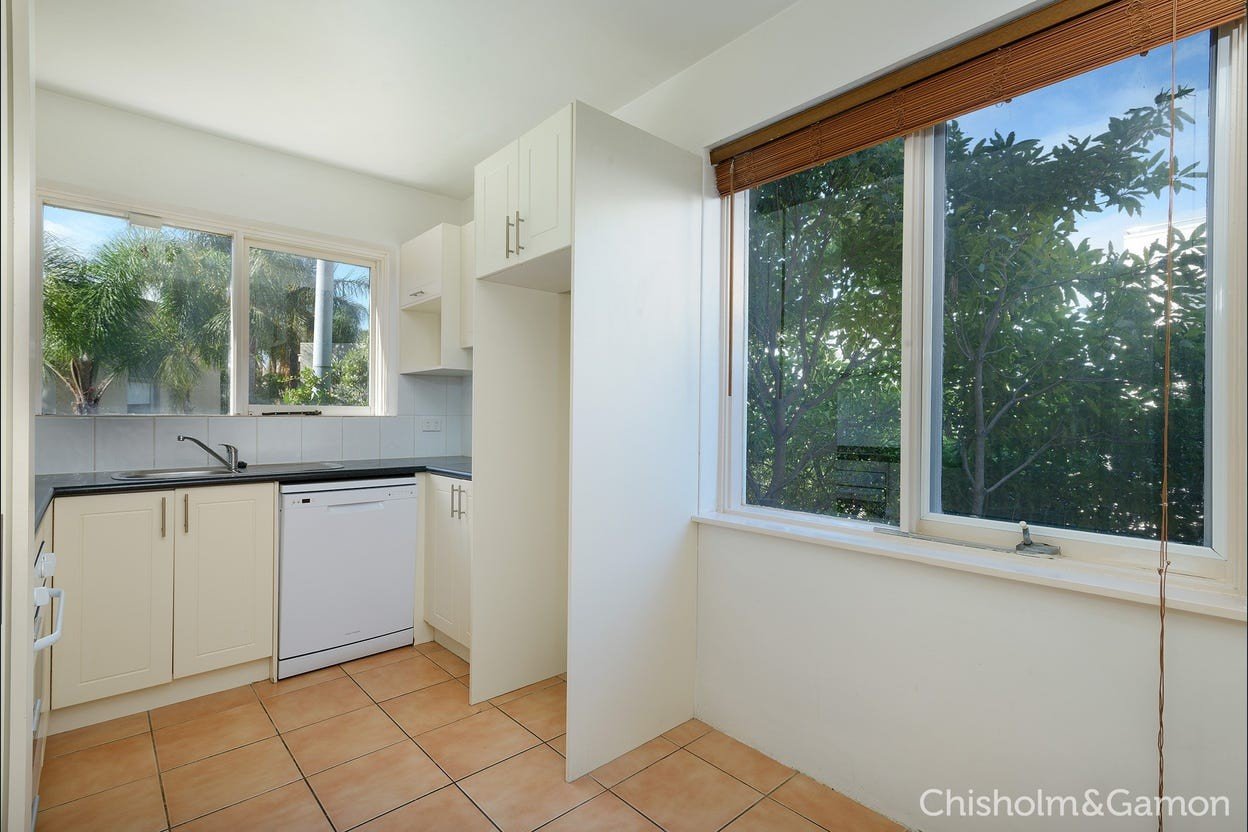 8/31 Selwyn Avenue, Elwood image 4