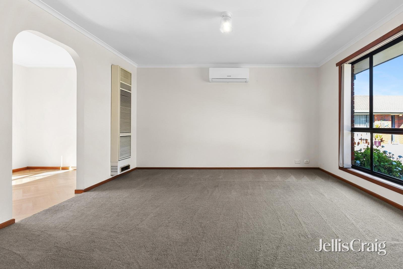 8/310 Albert Street, Sebastopol image 2