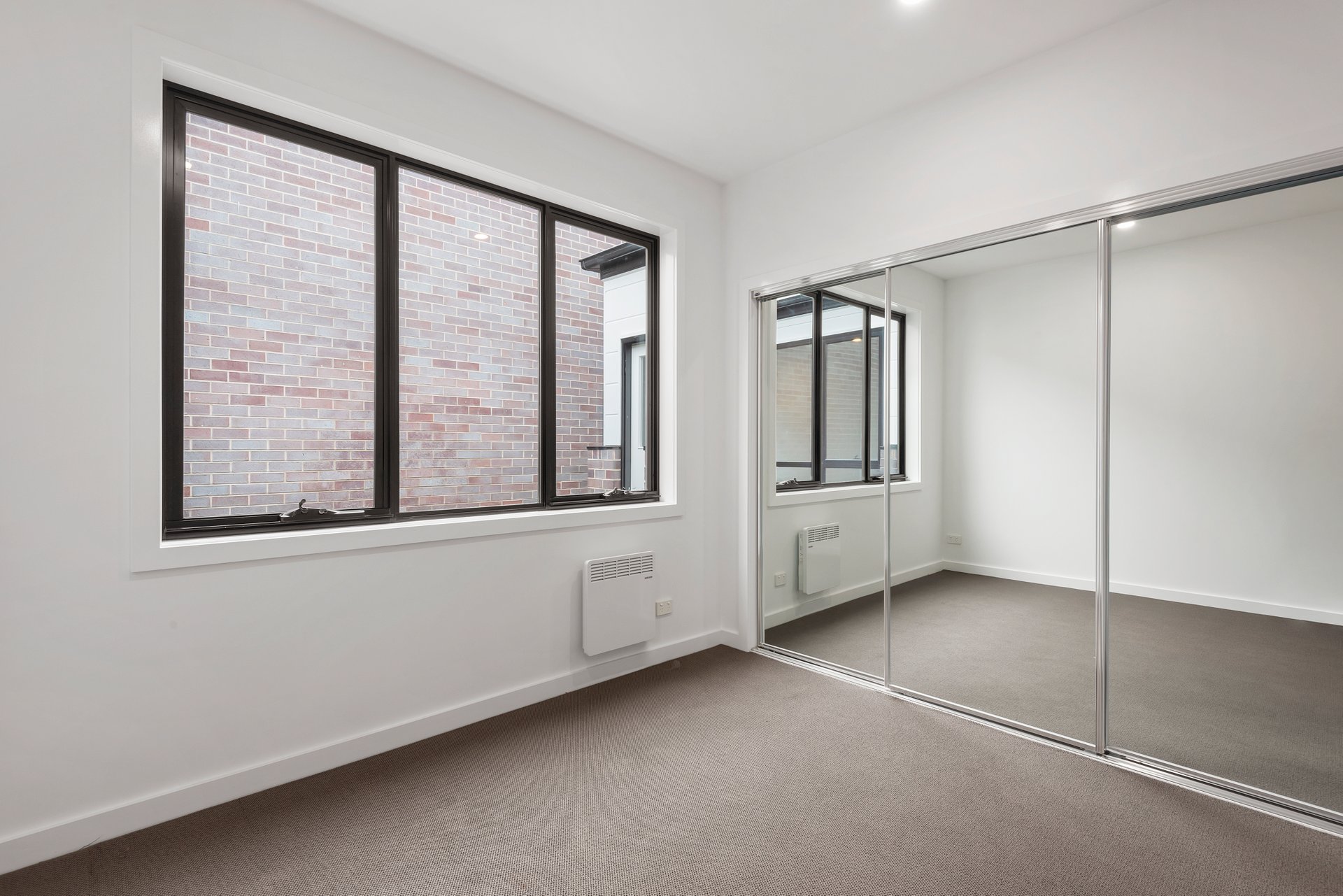 Property Gallery Thumbnail 5