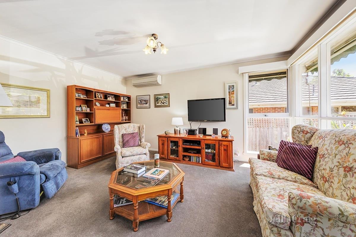 8/32 Broughton Road, Surrey&nbsp;Hills image 2