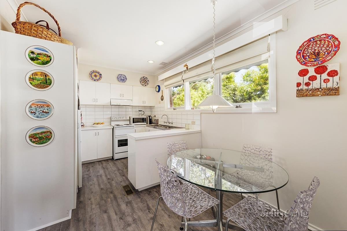 8/32 Broughton Road, Surrey&nbsp;Hills image 4