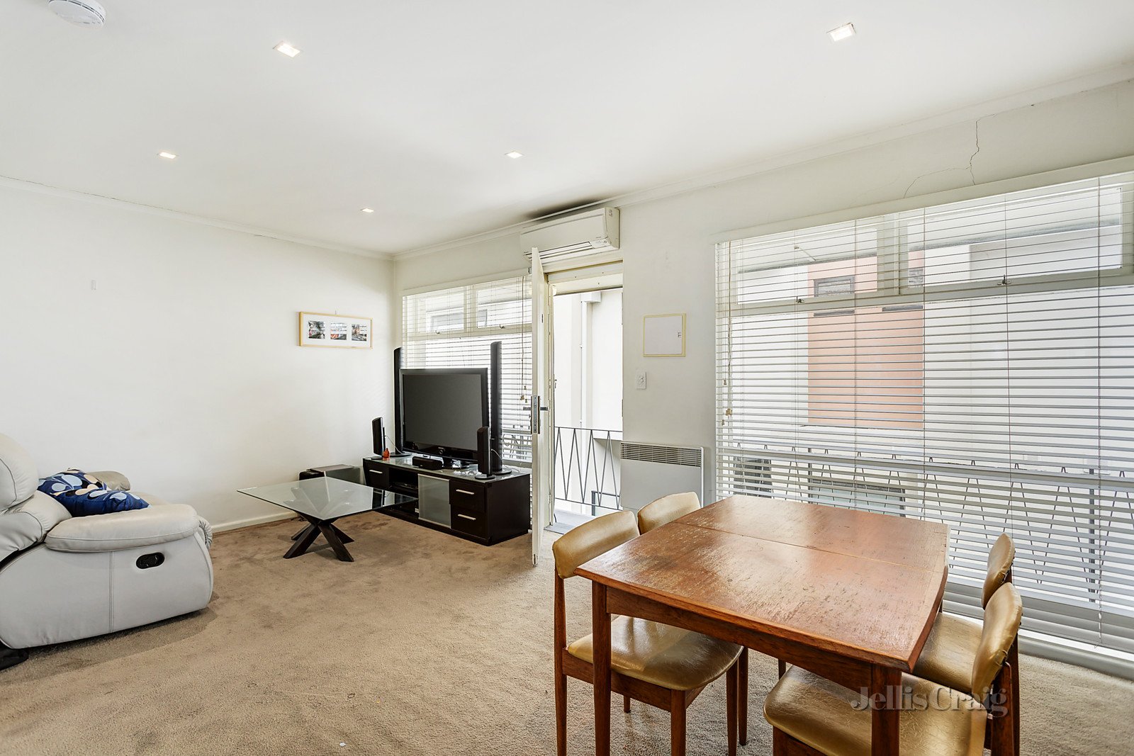 8/33 Davison Street, Richmond image 2