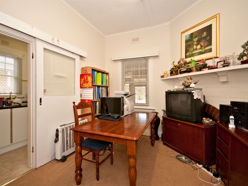 833 Station Street, Box Hill North image 2