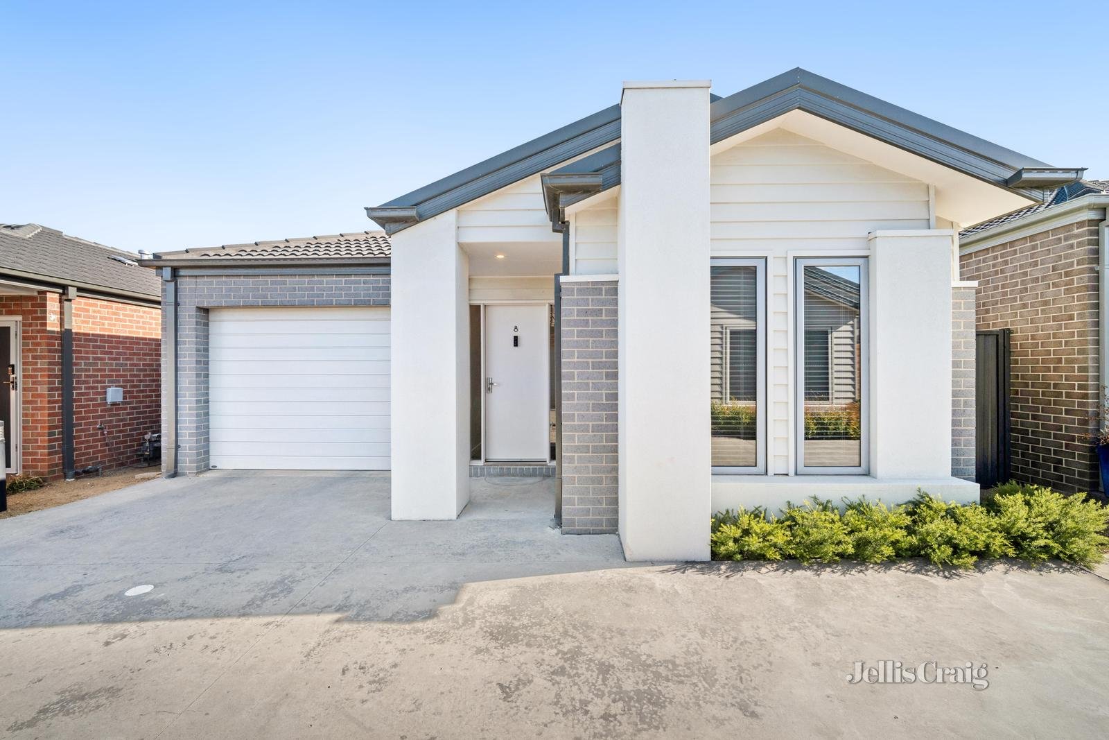 8/33 Tremain Drive, Lucas image 1