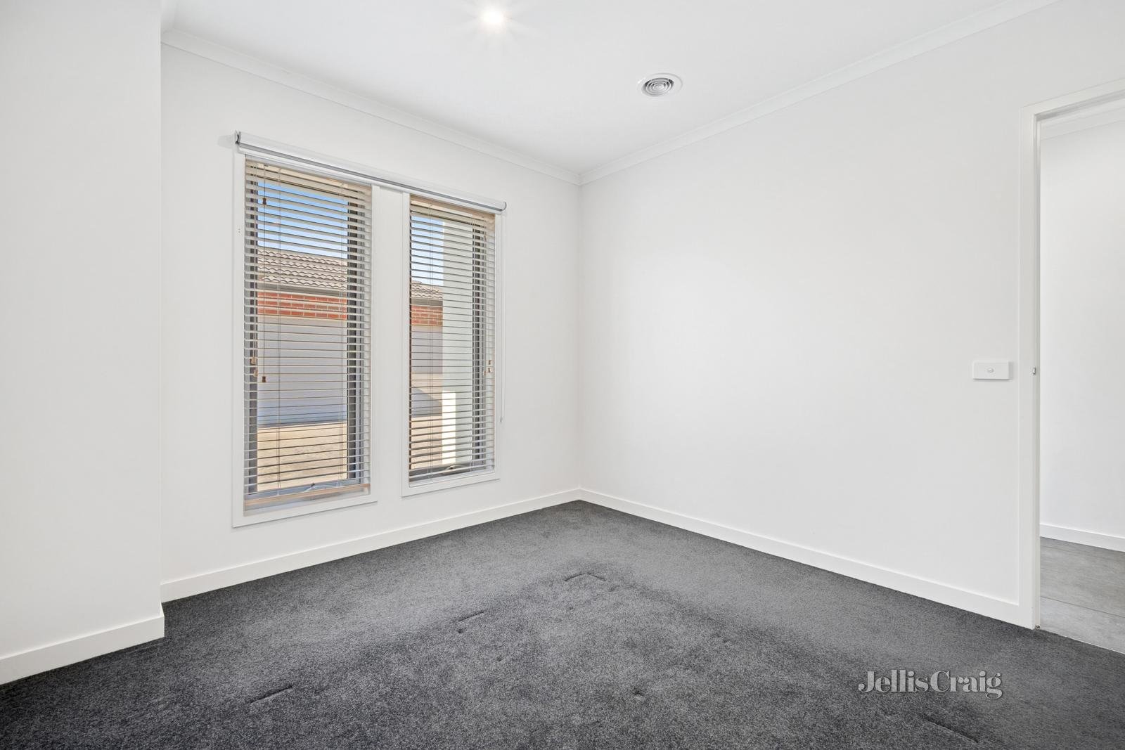 8/33 Tremain Drive, Lucas image 7
