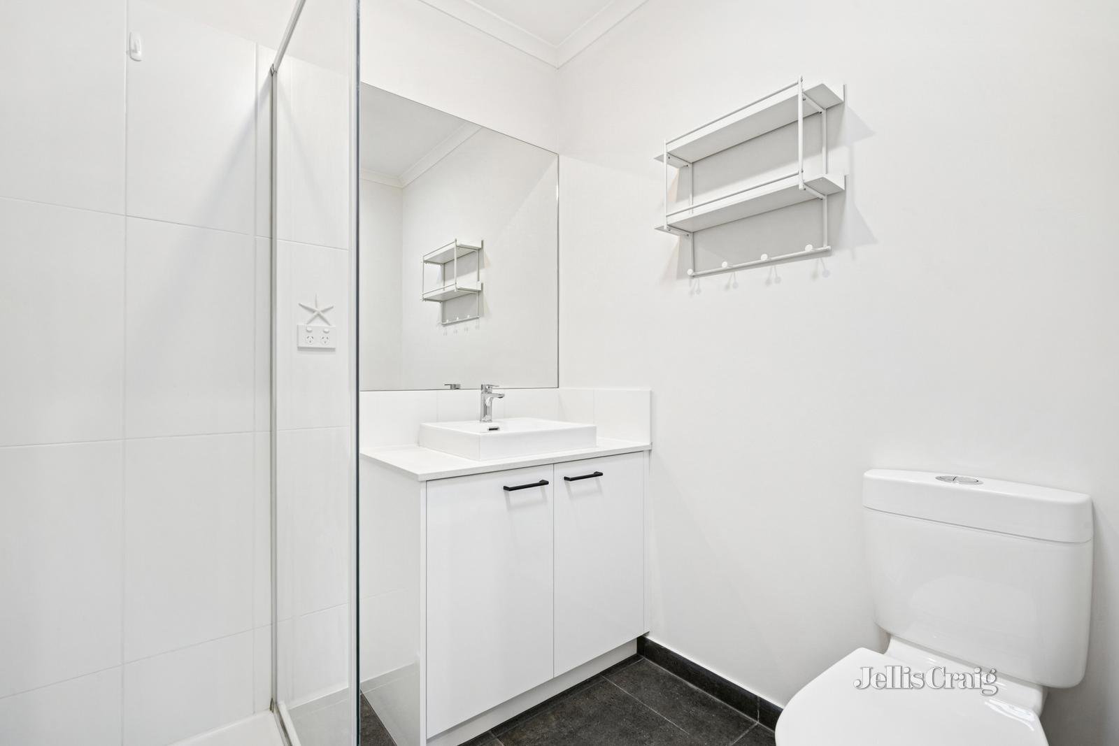 8/33 Tremain Drive, Lucas image 9