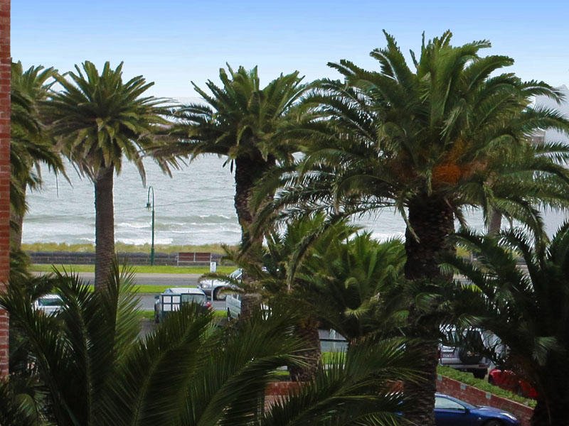 833/1 Esplanade West, Port Melbourne image 10