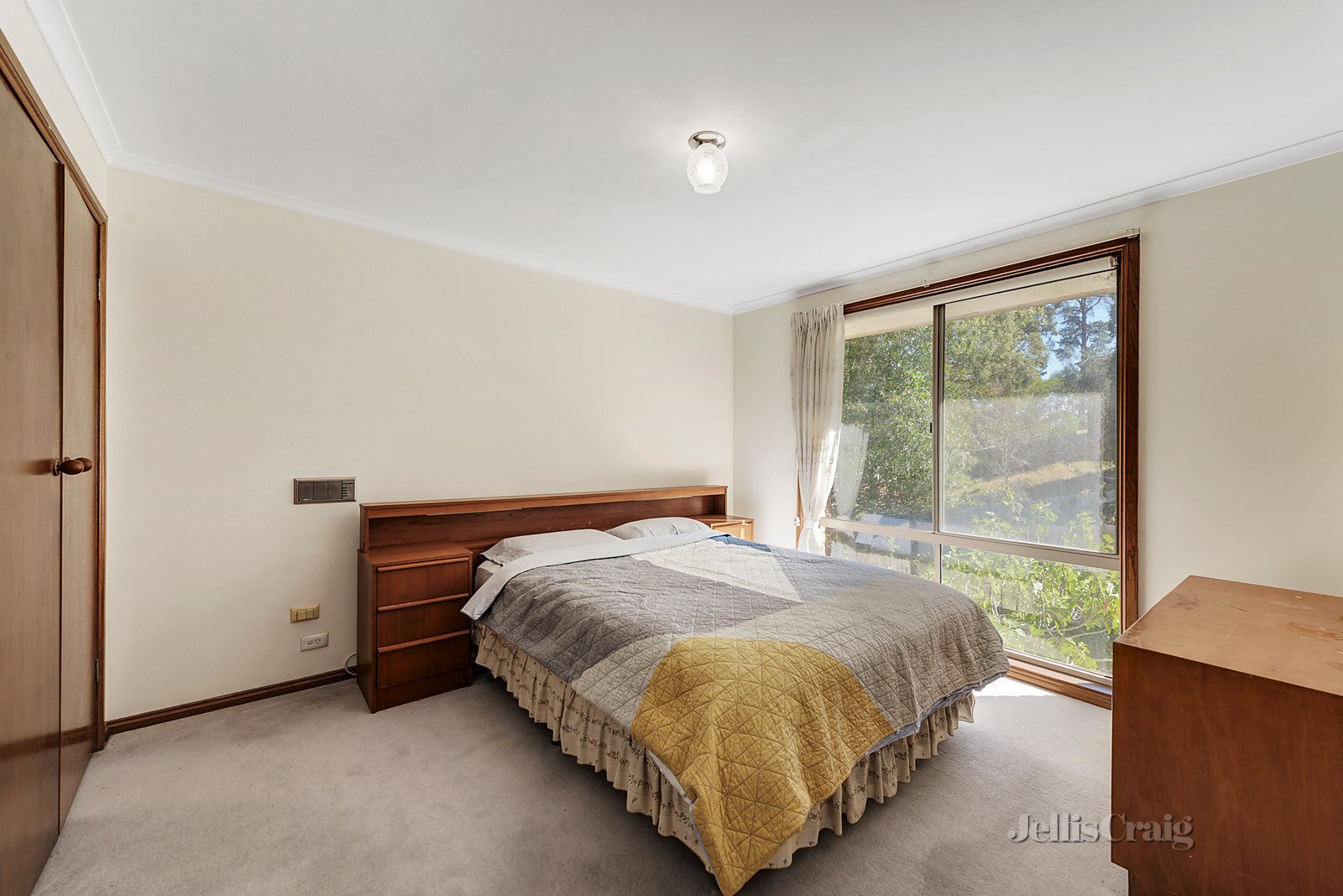 8/34 Bowen Road, Doncaster East image 2