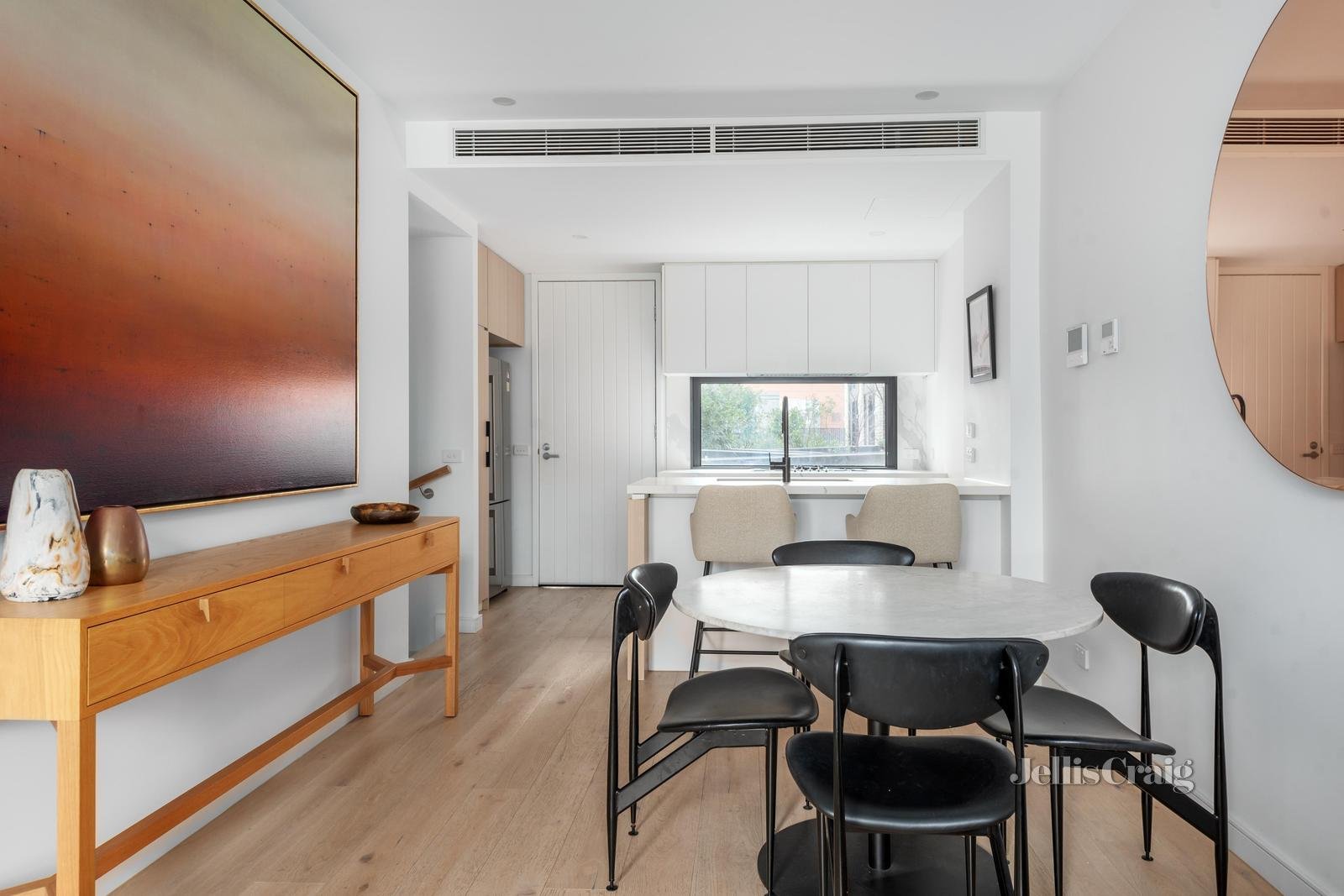 8/343 Williamstown Road, Port Melbourne image 3