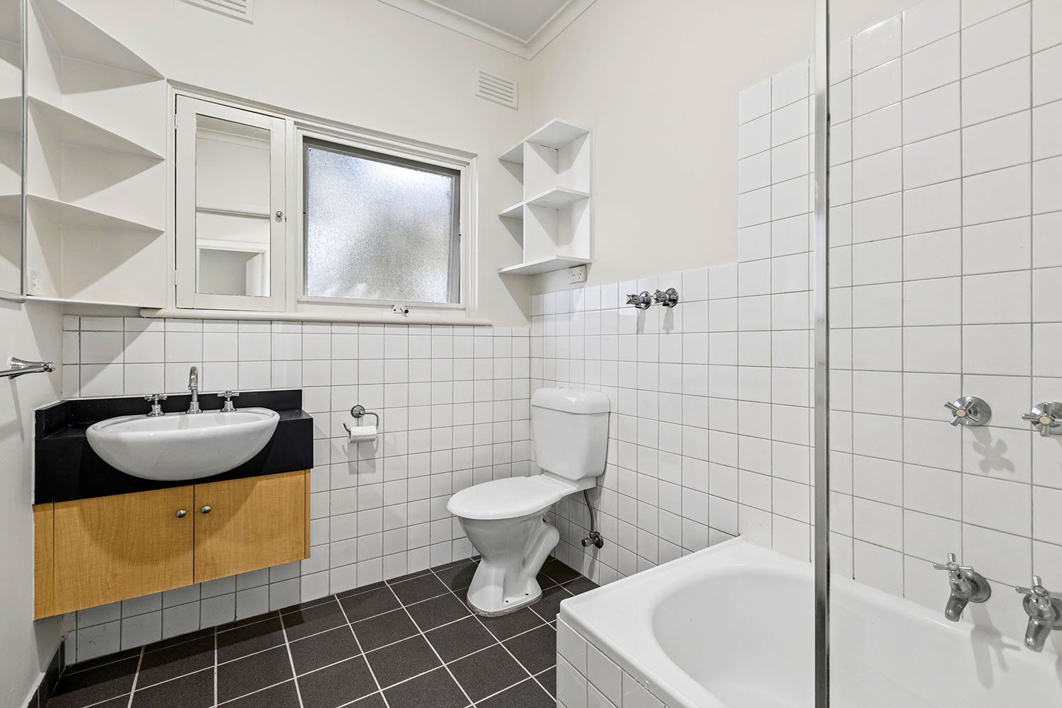 8/35 Dunoon Street, Murrumbeena image 6