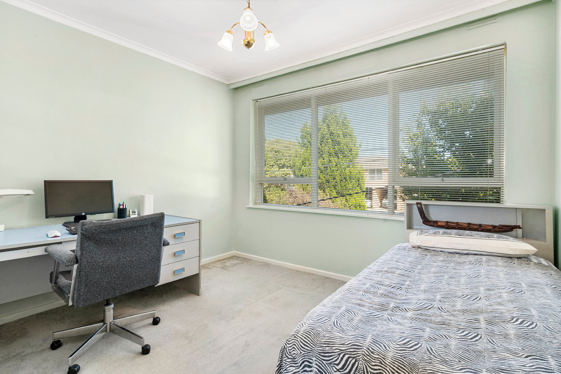 Property Gallery Thumbnail 9