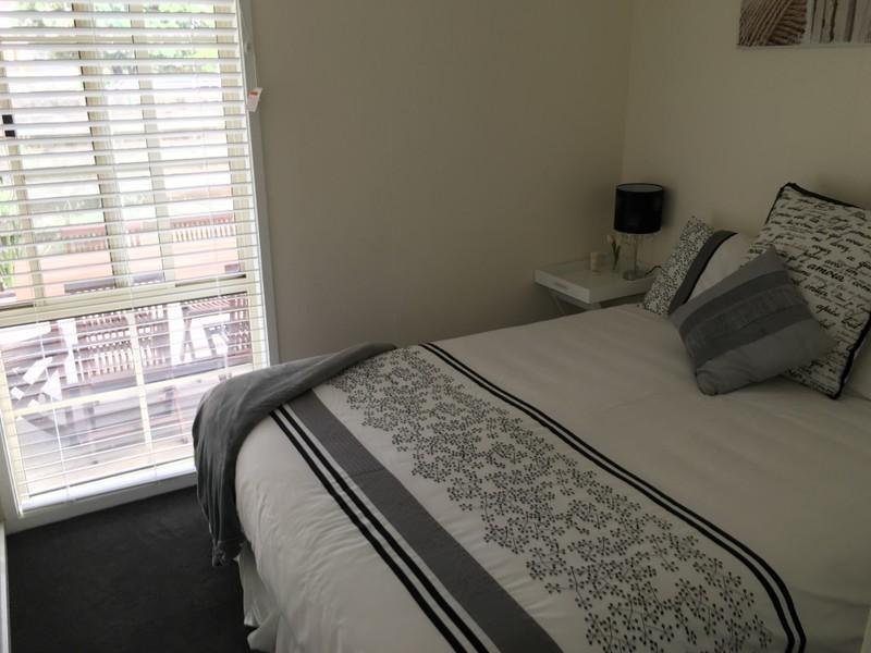 Property Gallery Thumbnail 5