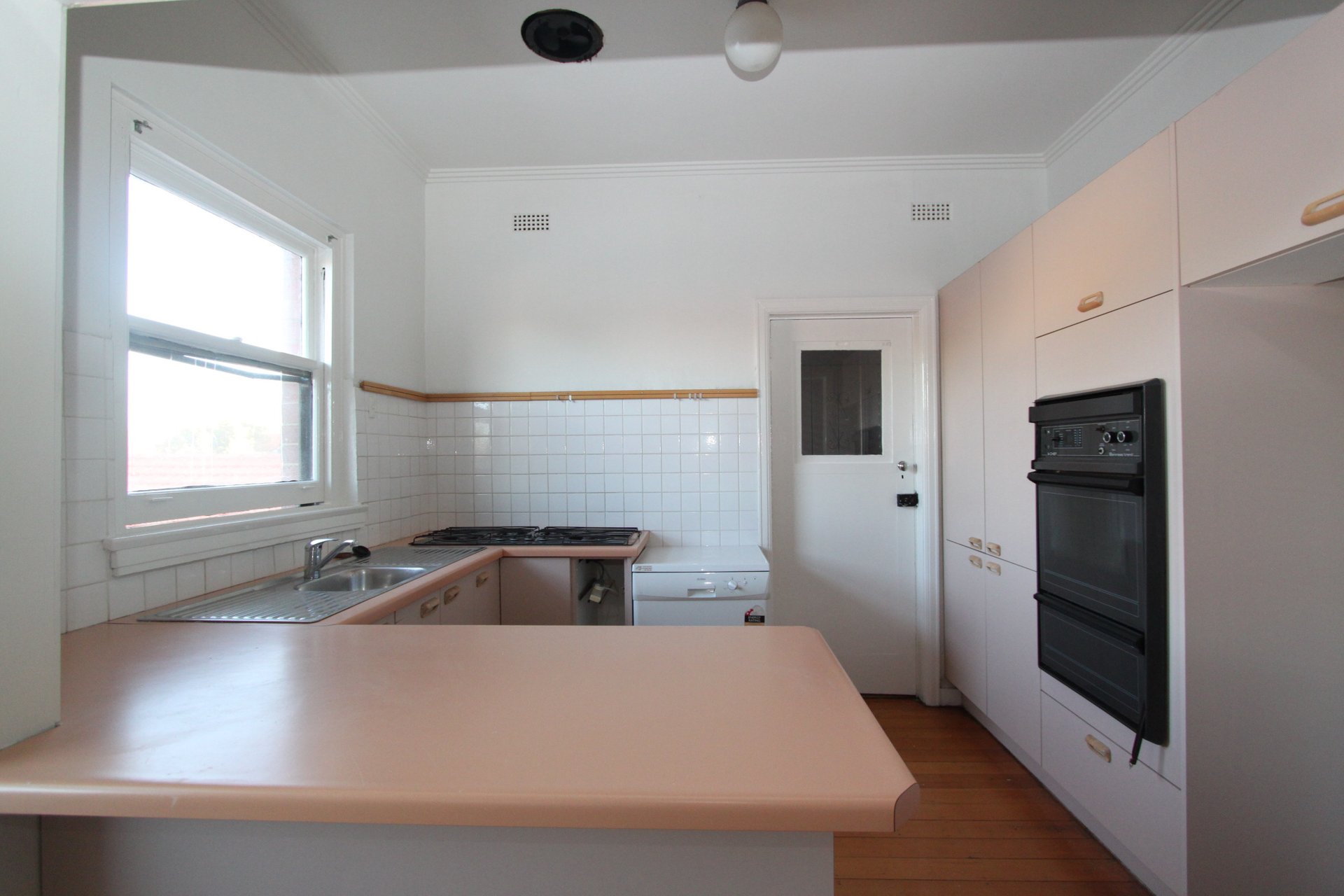 Property Gallery Thumbnail 3