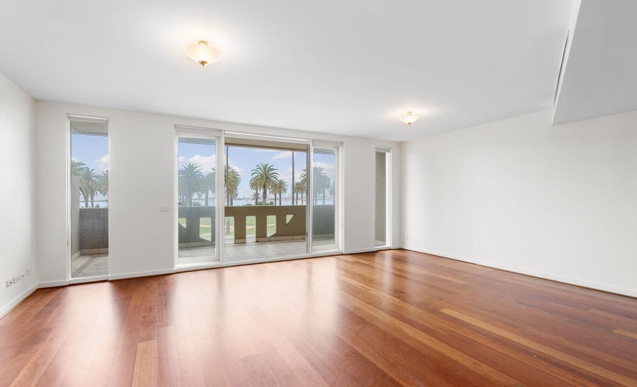 8/358 Beaconsfield Parade, St Kilda West image 2