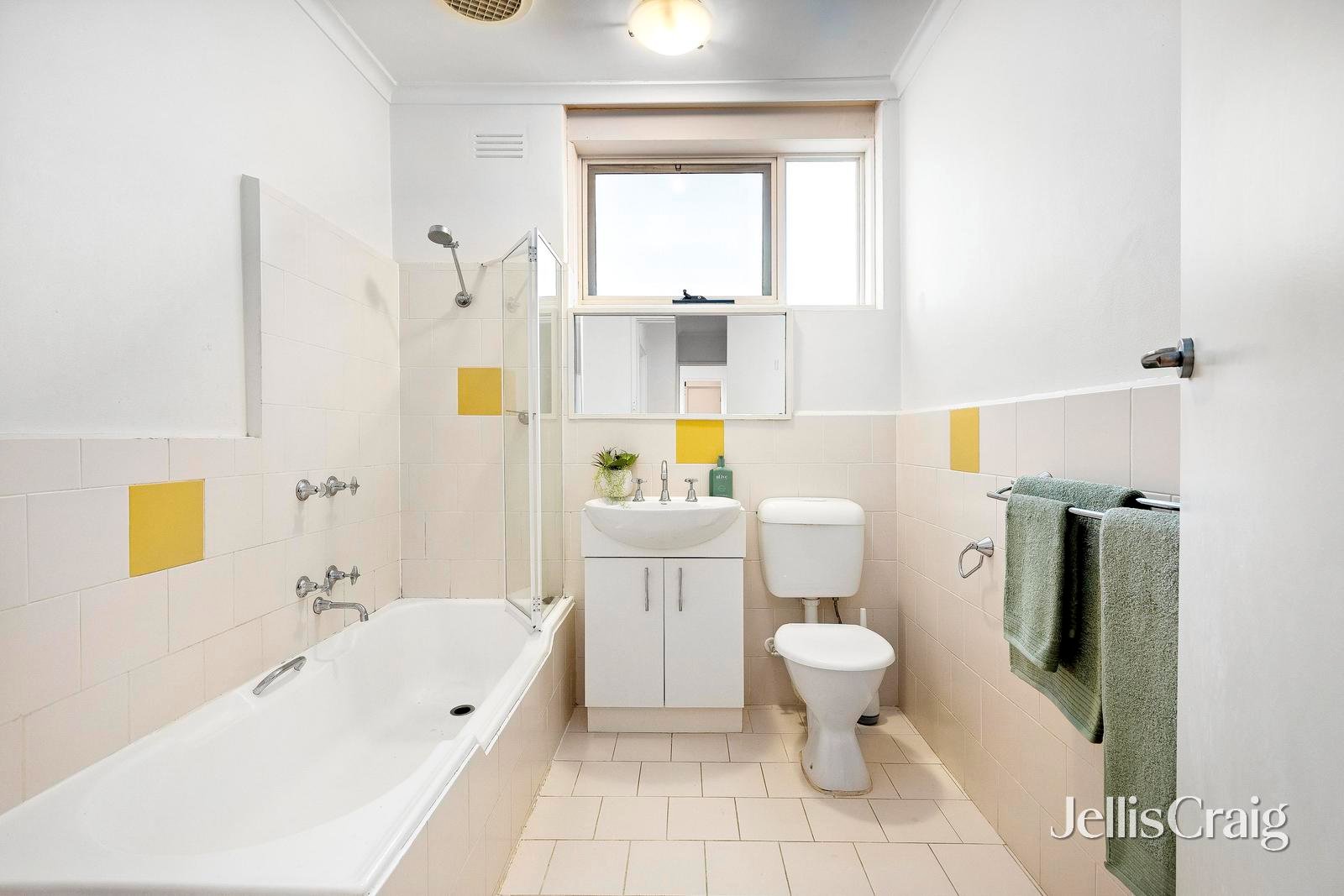 8/36 Byron Street, Elwood image 5