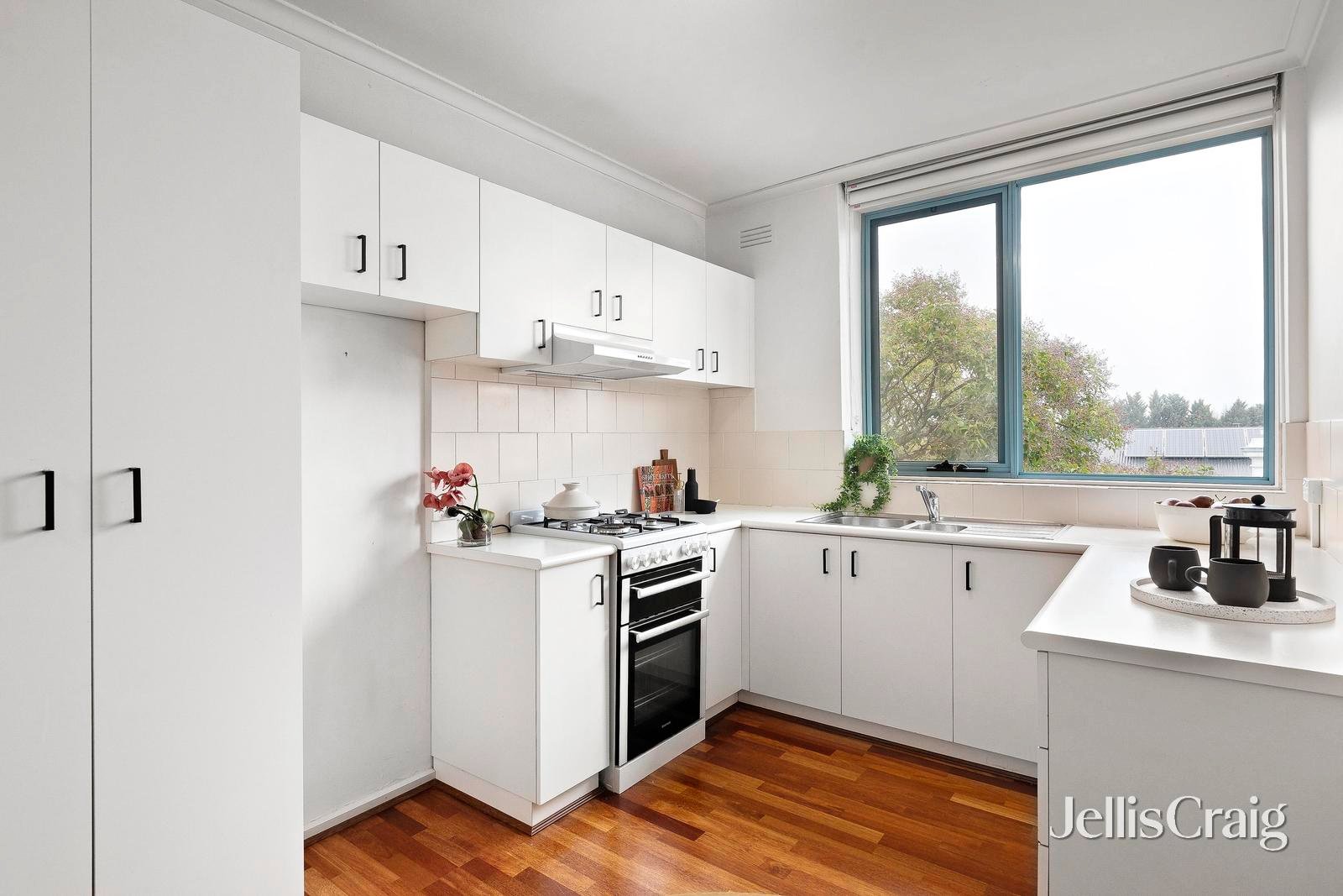 8/36 Byron Street, Elwood image 9