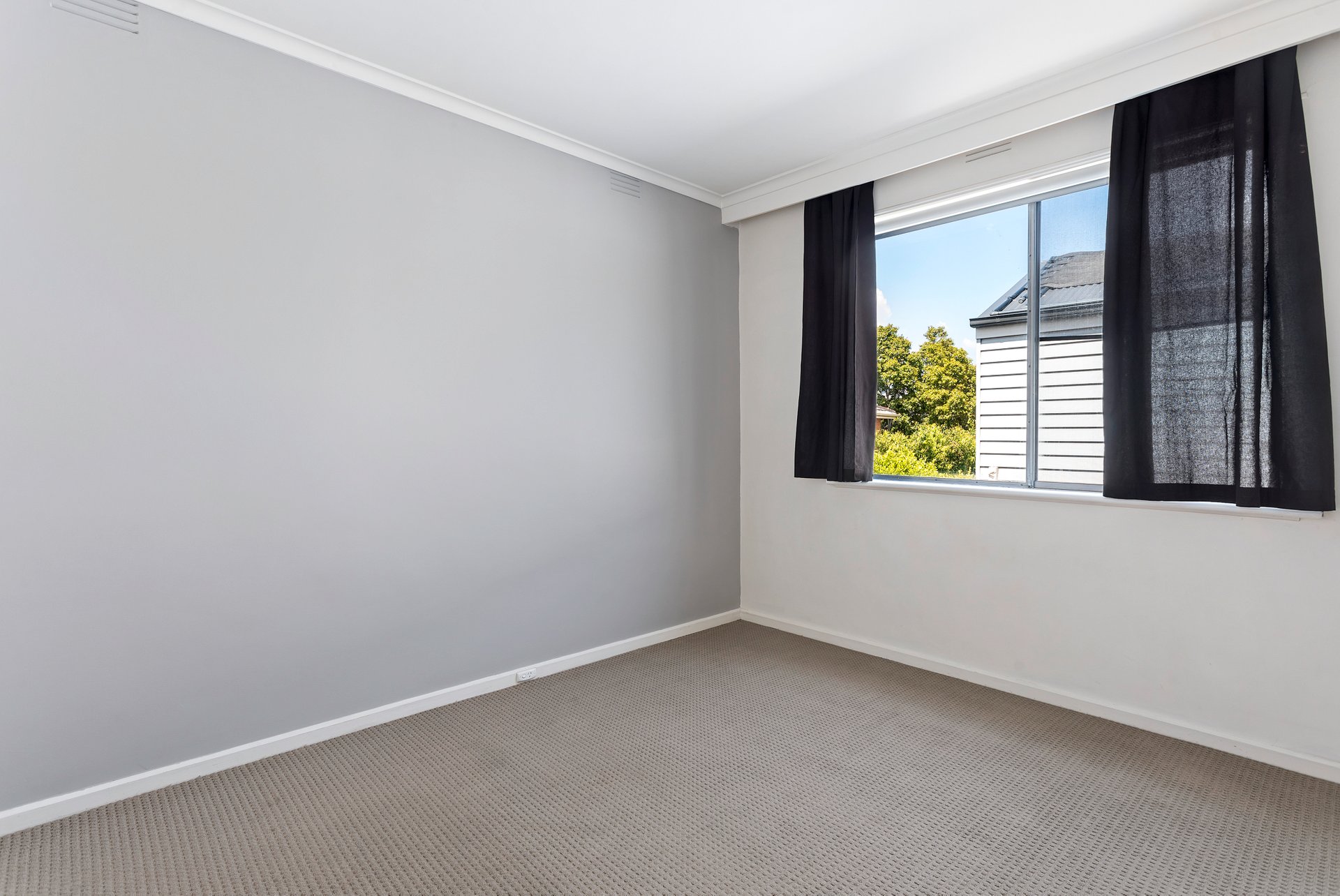 Property Gallery Thumbnail 5