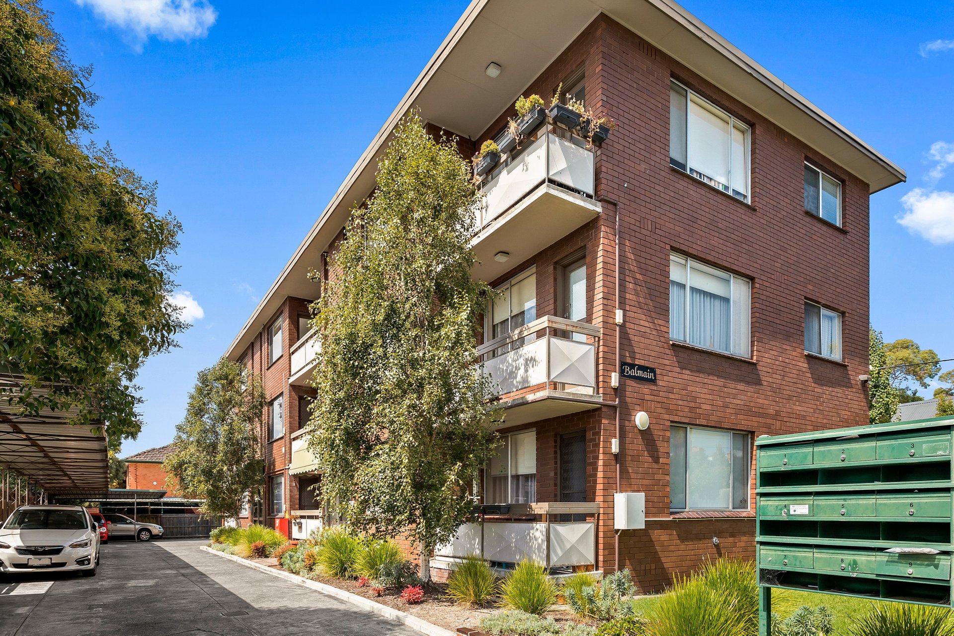 Property Gallery Thumbnail 8