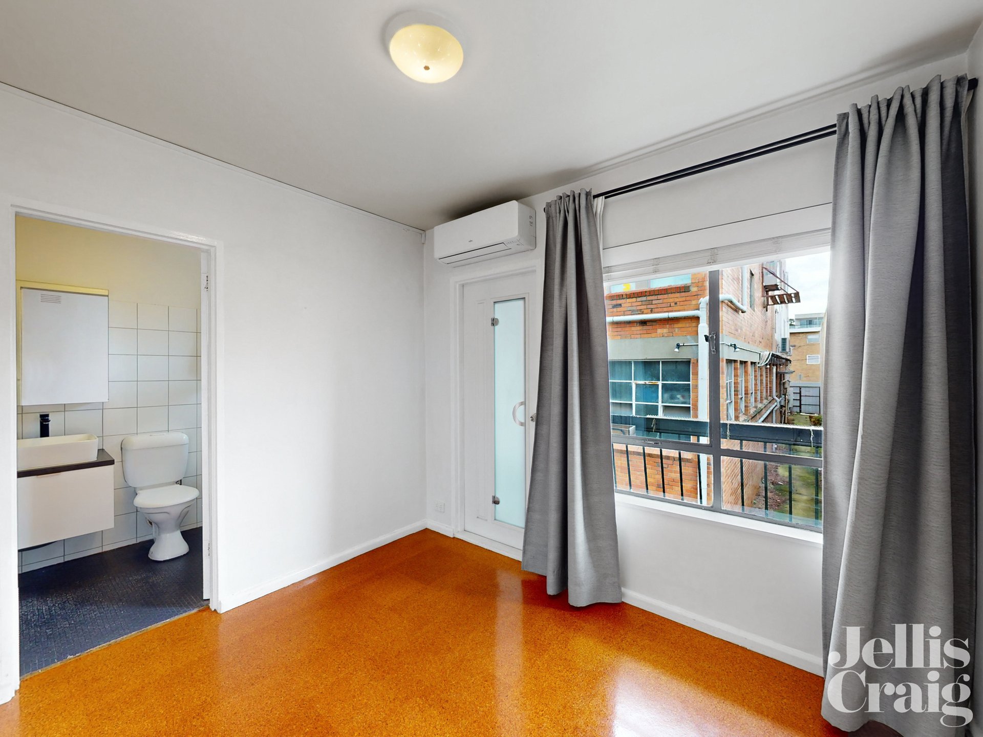 8/37 Bignell Street, Flemington image 6