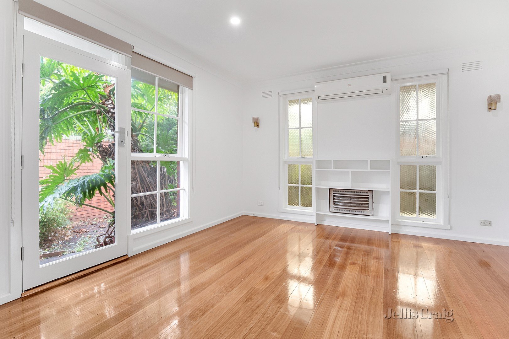 8/37 Blyth Street, Brunswick image 2