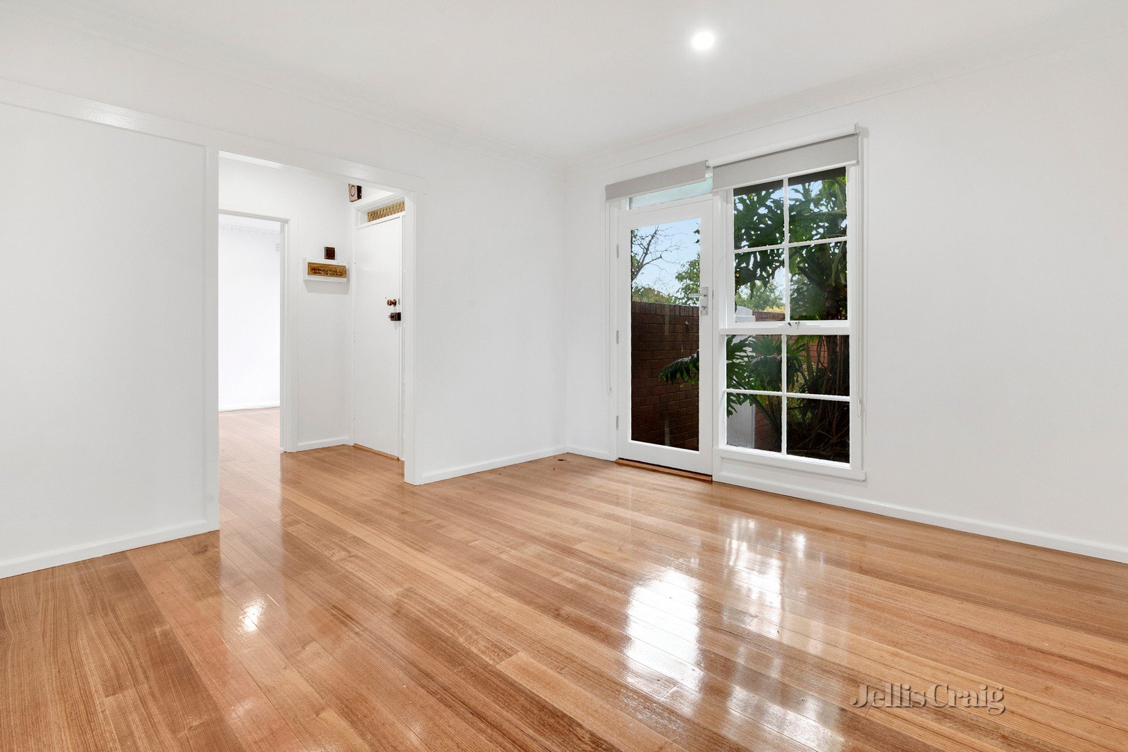 8/37 Blyth Street, Brunswick image 3