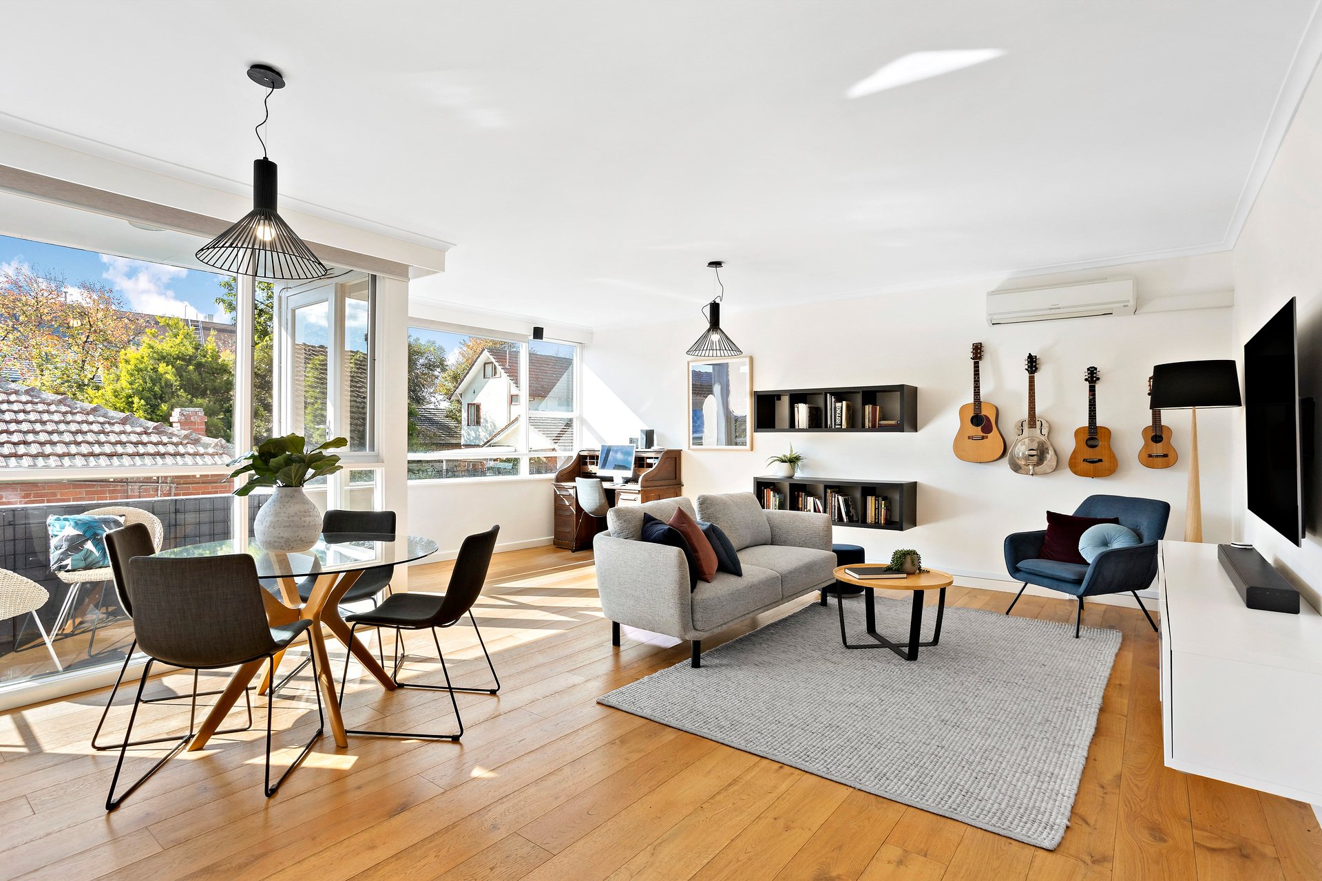 Property Gallery - Main Image
