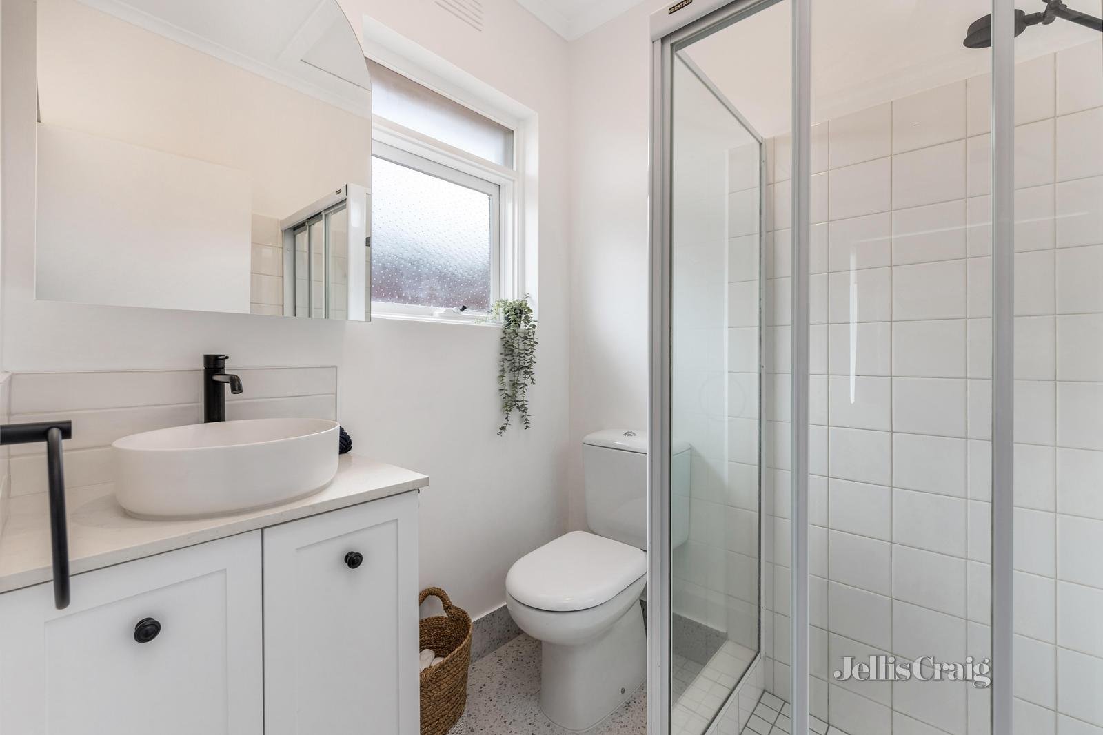 8/38 Edgar Street, Glen Iris image 7