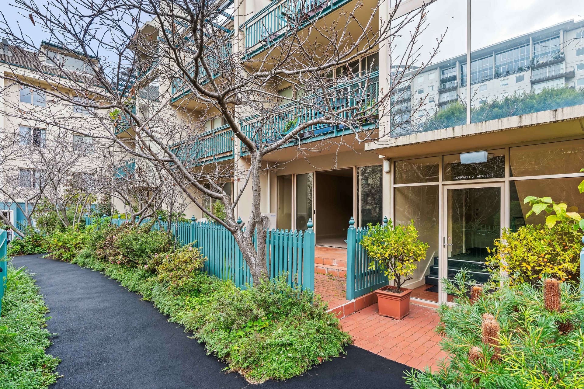 8/38 Wells Street, Southbank image 10