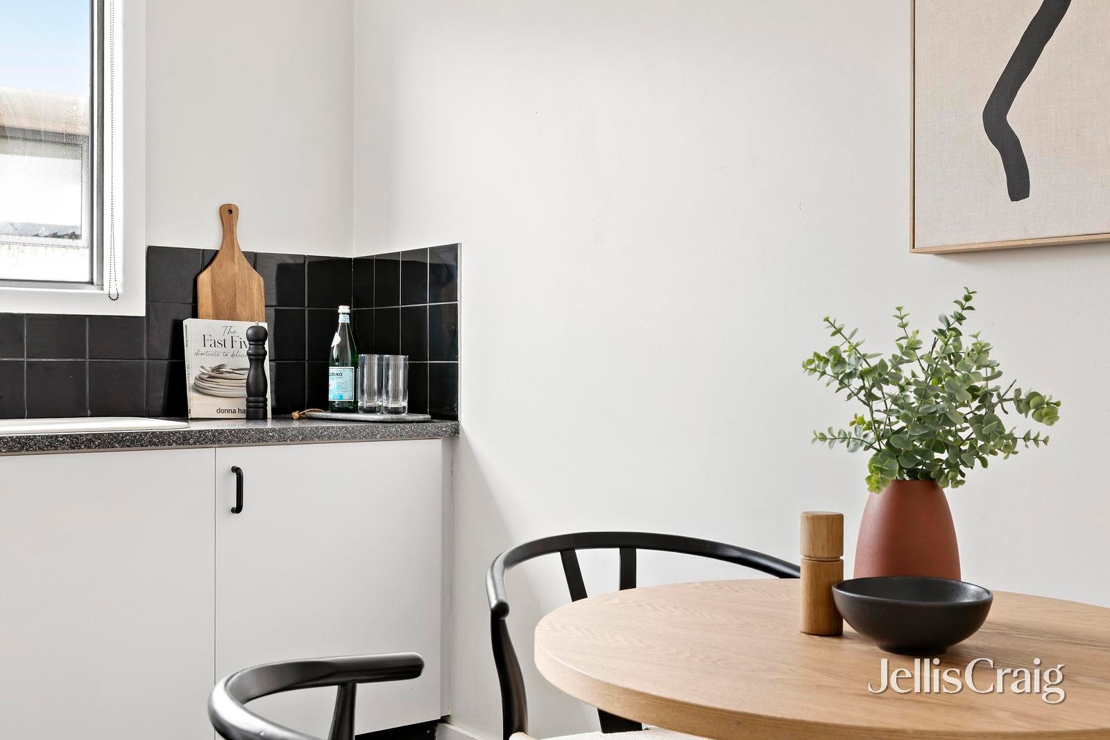 8/39 Dover Street, Flemington image 4