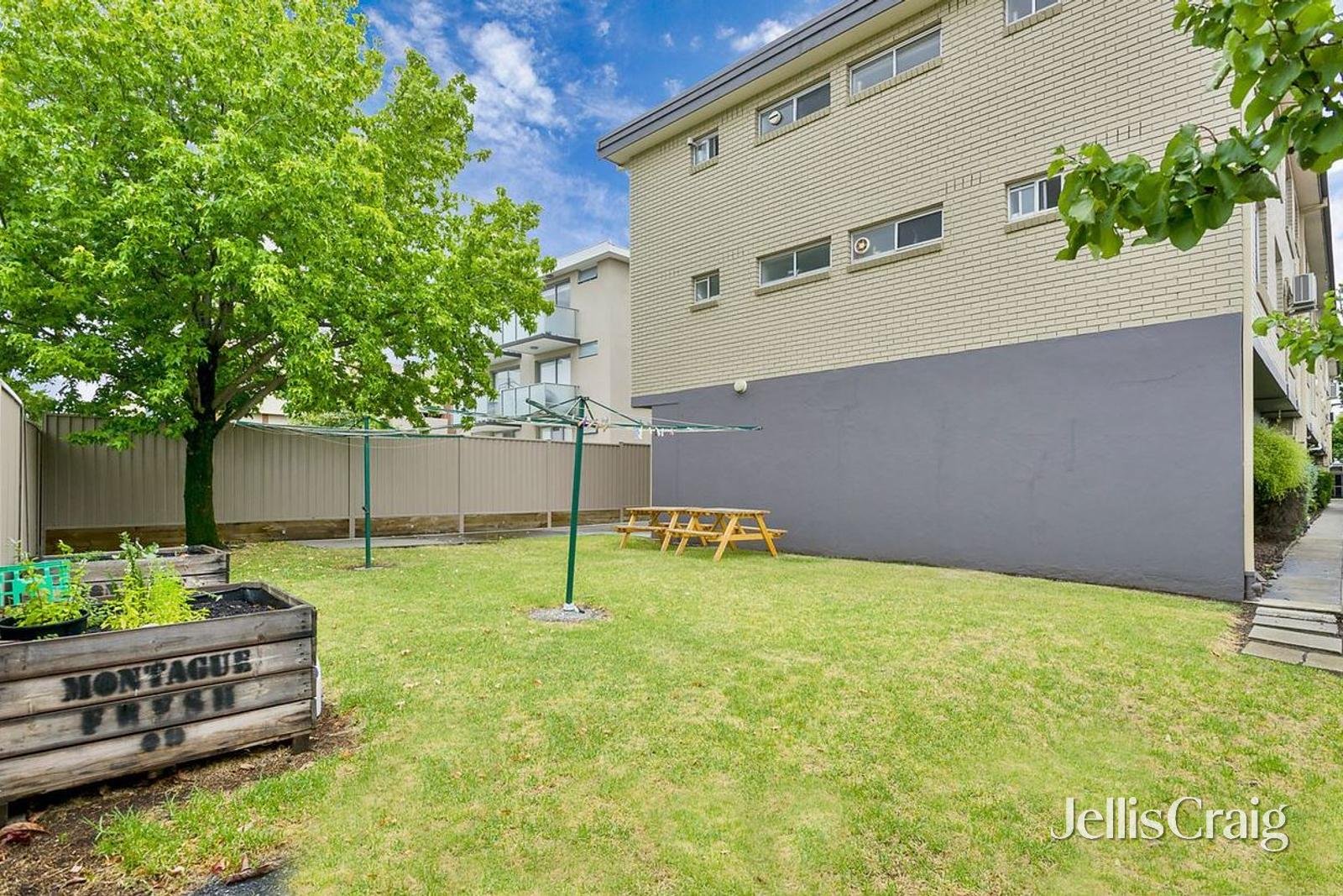 8/39 Dover Street, Flemington image 8