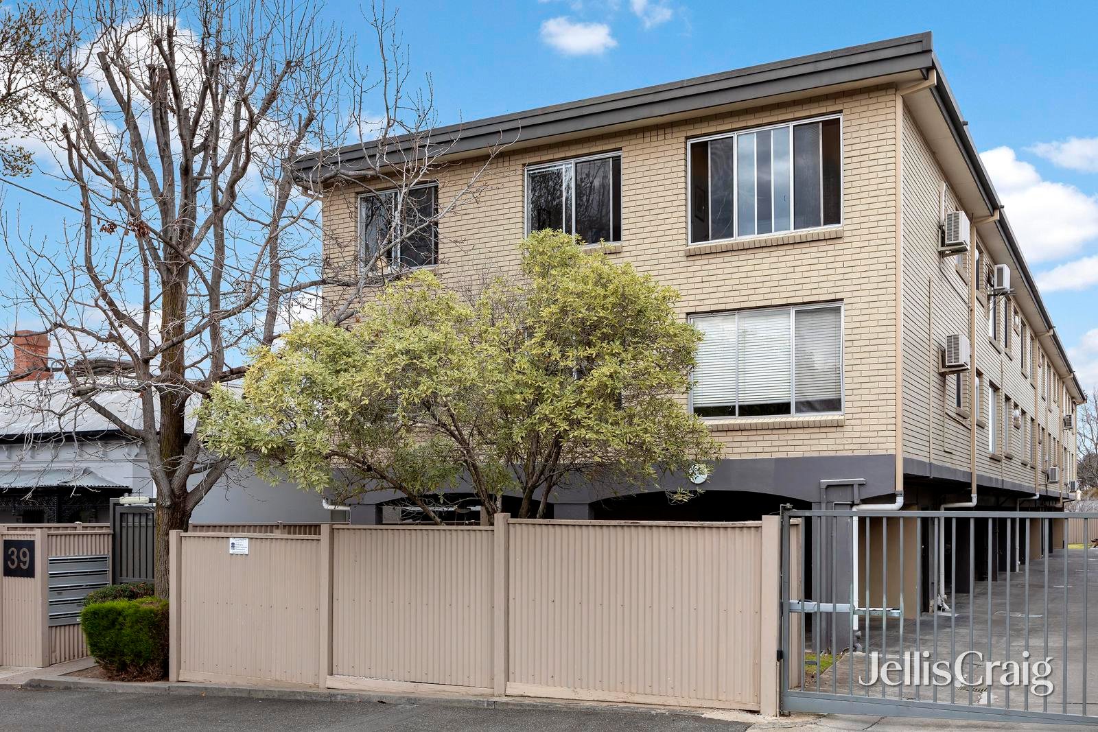 8/39 Dover Street, Flemington image 9