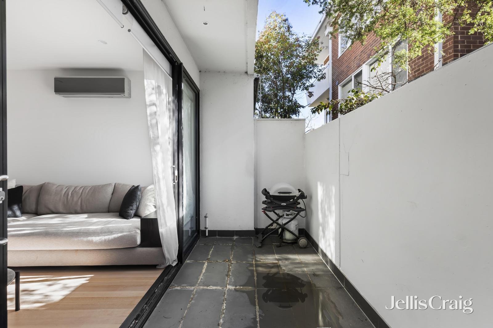8/39 Kooyong Road, Armadale image 3