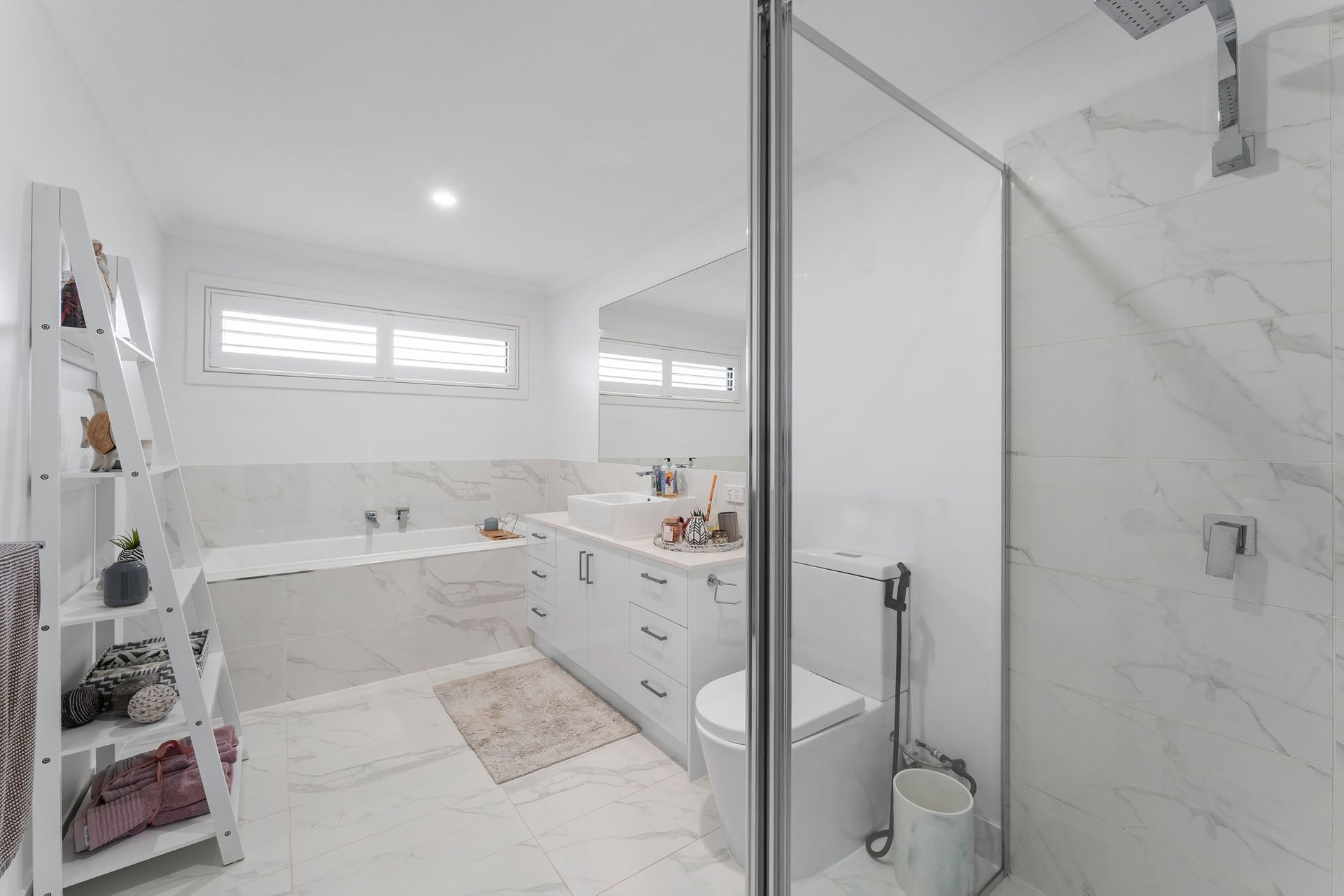 83A Esther Crescent, Mooroolbark image 9