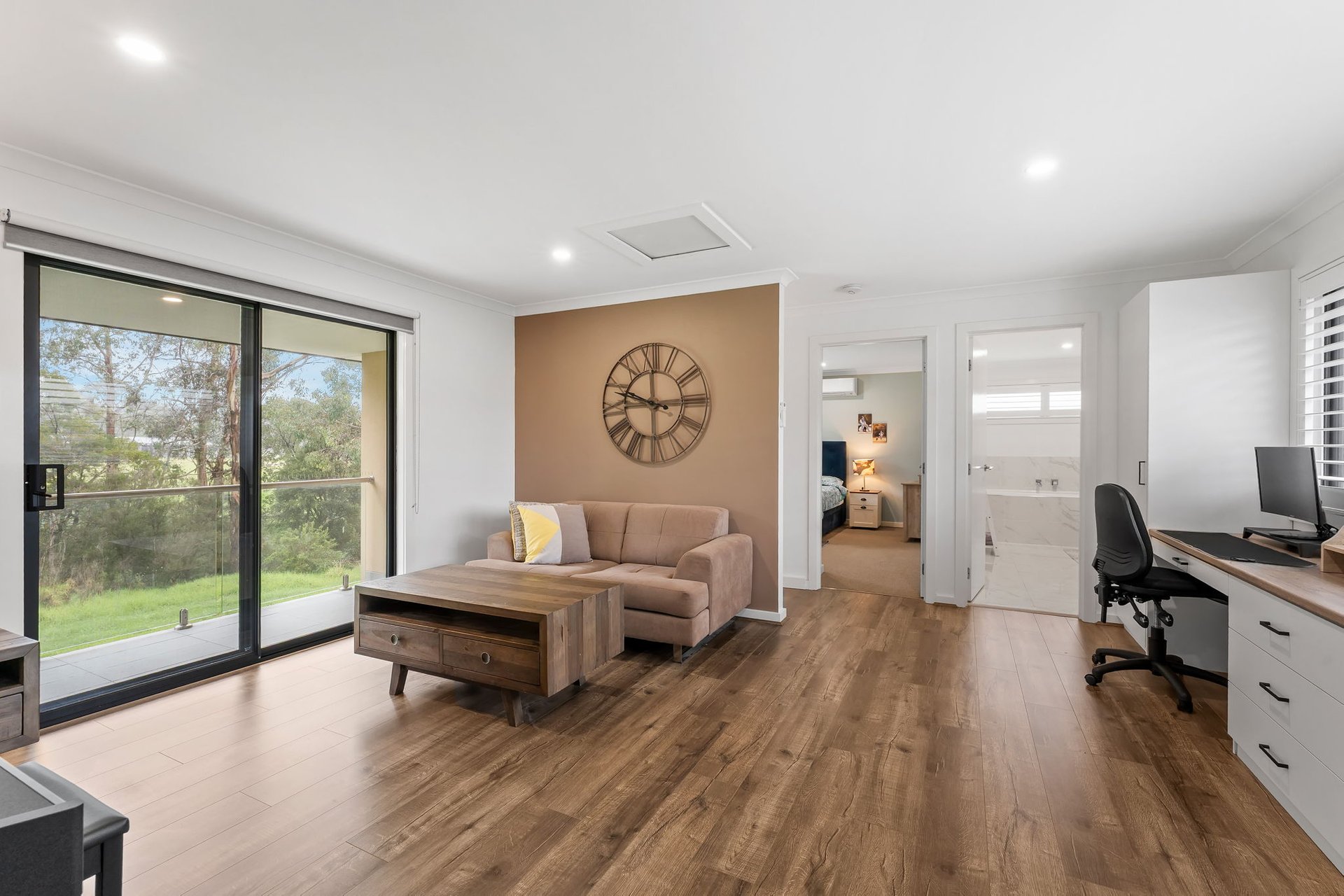 83A Esther Crescent, Mooroolbark image 7