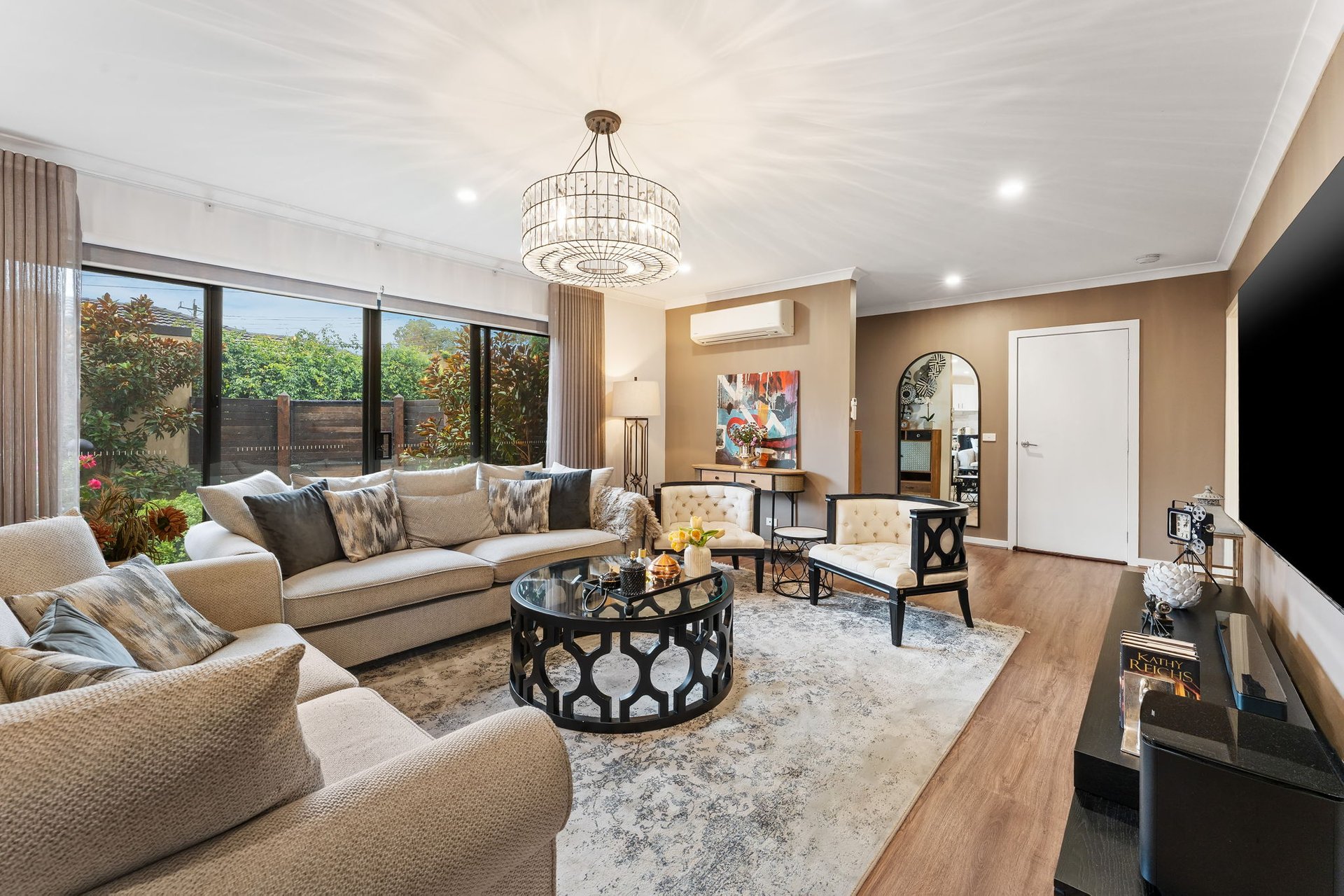 83A Esther Crescent, Mooroolbark image 4