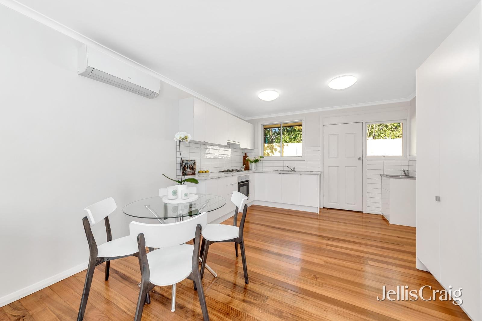 8/4-6 Rosedale Crescent, Ringwood East image 2