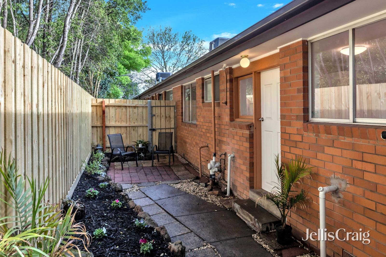8/4-6 Rosedale Crescent, Ringwood East image 6